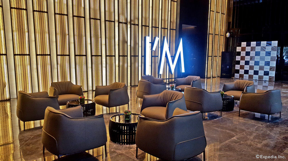 I'M Hotel Makati City Kültér fotó The lobby of the hotel