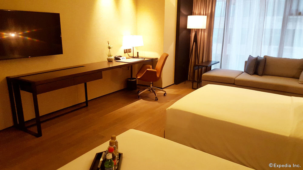 I'M Hotel Makati City Kültér fotó Deluxe room